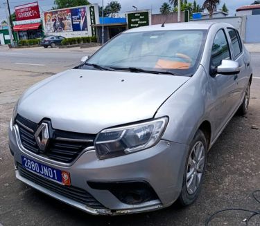 Annonce AUTO.CI : Renault Sandero Acheté Chez concessionair