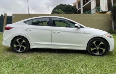 Annonce AUTO.CI : Hyundai Elantra 8