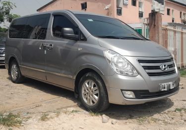 Annonce AUTO.CI : Hyundai H1 GDI  4cylindres 14 places