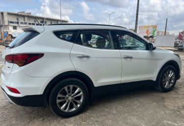 Annonce AUTO.CI : Hyundai Santa FE road