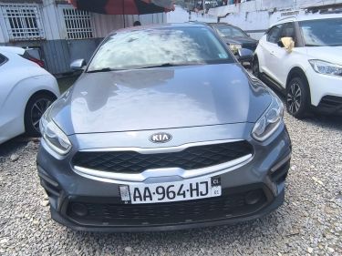 Annonce AUTO.CI : KIA Cerato 2.0