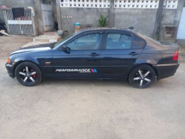 Annonce AUTO.CI : BMW Série 1 3