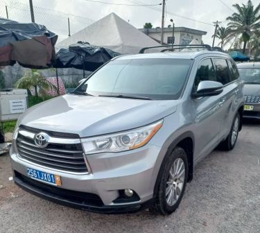 Annonce AUTO.CI : Toyota Highlander  2.0 moteur v6