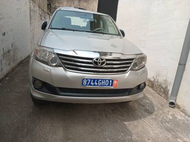 Annonce AUTO.CI : Toyota Fortuner  1.5 moteur 