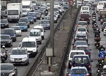 Insolite : un Français perd 623 euros par an dans les bouchons