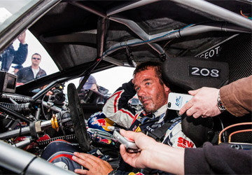 La 208 T16 explose le record de Pikes Peak : Sébastien Loeb sur un nuage