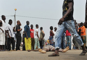 Côte d’Ivoire : au moins 10 blessés dans des affrontements entre transporteurs et forces de l’ordre à Abidjan