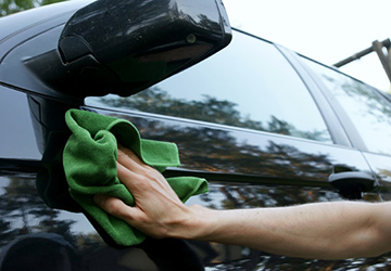 Nettoyer sa voiture de façon économique et la plus écologique possible