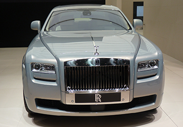 Rolls-Royce songe au lancement d'un gros SUV