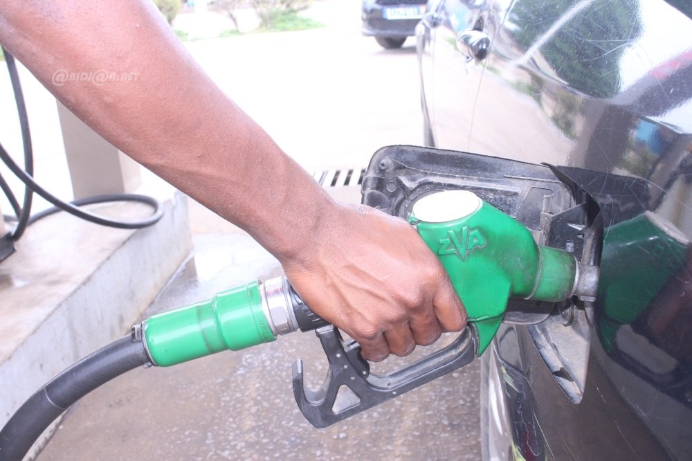 Côte d'Ivoire : les prix du gasoil et du super sans plomb maintenus respectivement à 715 FCFA et 875 FCFA le litre pour ce mois de novembre (Officiel)